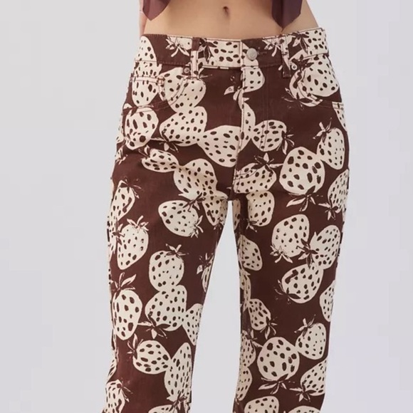 UO BDG '90s Mid-Rise Bootcut Jean in Brown, Strawberry Print, Size: 26, NWT - Picture 6 of 16